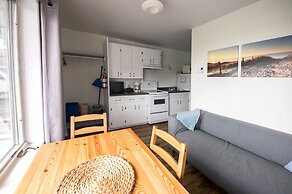 Atlantic View Motel and Cottages