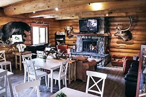 Rock Lake Lodge