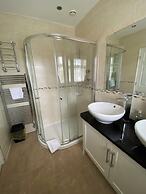Parkside Guest House