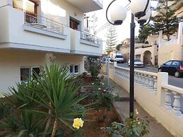 Alexandra Hotel