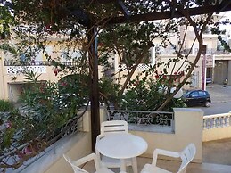 Alexandra Hotel