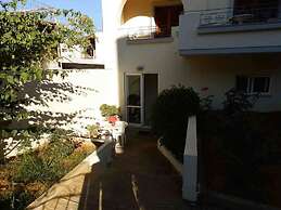 Alexandra Hotel