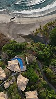 Nammbú Beachfront Bungalows