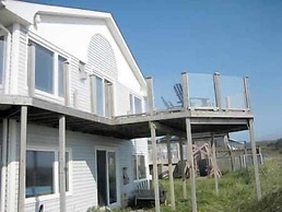 Moonlight Beach Suites