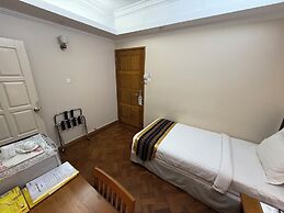Grand Laurel Hotel
