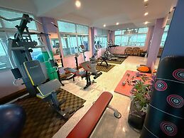 Grand Laurel Hotel