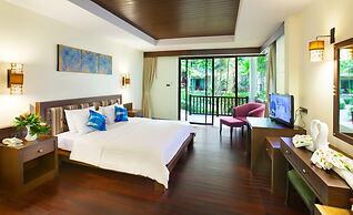 Khaolak Bay Front Resort