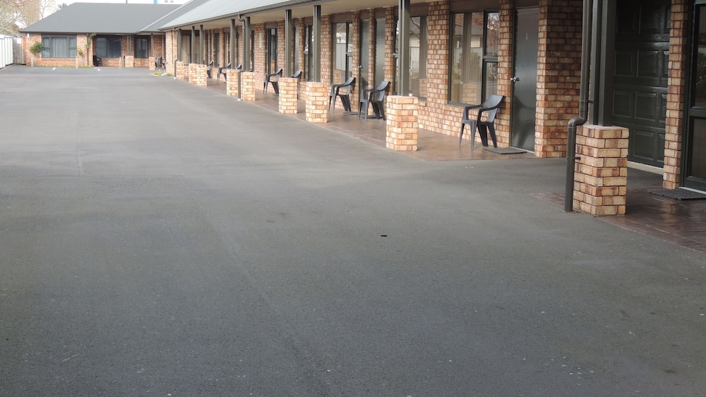Central Motor Lodge