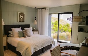Kinloch Manor & Villas