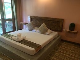 Haad Khuad Resort