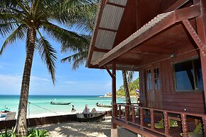 Haad Khuad Resort