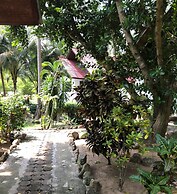 Haad Khuad Resort