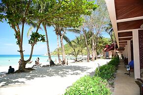 Haad Khuad Resort
