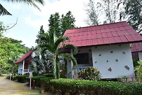 Haad Khuad Resort