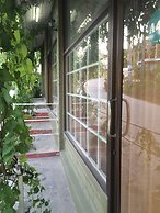 Supreeya Guesthouse - Hostel