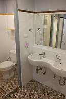 Vimarn Hostel