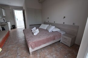Villa Popi