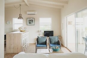Ocean Breeze Boutique Hotel & Marina