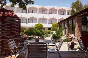 Ionikos Hotel