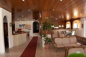 Ionikos Hotel