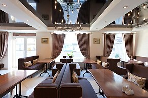 Zenith Hotel