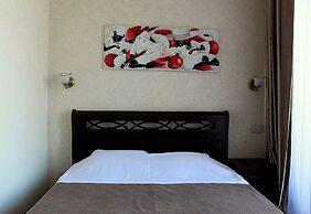 Zenith Hotel