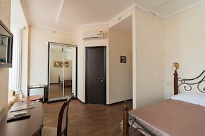 Zenith Hotel
