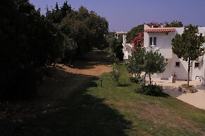Ampavris Family Apartments