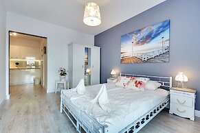 Apartinfo Island Apartments