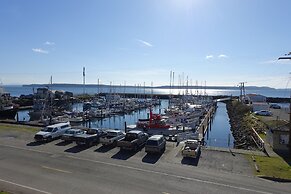 Harborside Inn