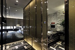Puli Ease Hotel
