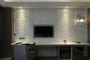 Puli Ease Hotel