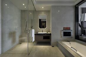 Puli Ease Hotel