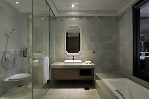 Puli Ease Hotel