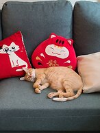 Smokey Cat B&B
