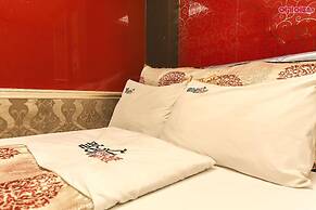 Palace Motel