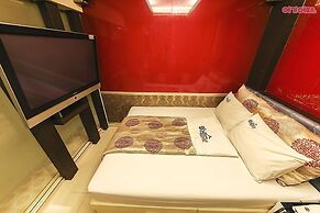 Palace Motel