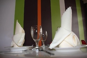 Grand Medallion Hotel