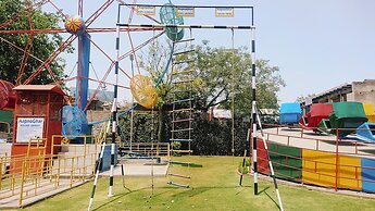 Aapno Ghar Resort