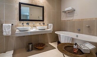 Sea Five Boutique Hotel