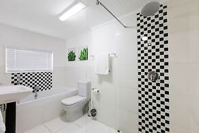 Loddeys Guesthouse