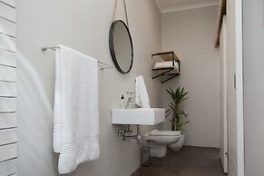 Loddeys Guesthouse