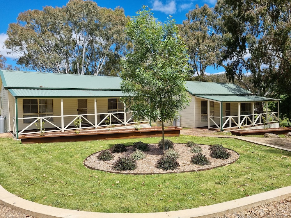 Golden Heritage Cottages