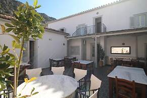 Alexandra Guesthouse