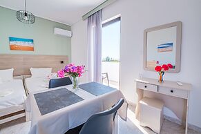 Anthia Apartments