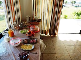 Anthia Apartments