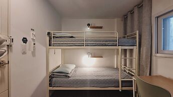 Blue Boat Hostel Myeongdong