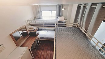 Blue Boat Hostel Myeongdong