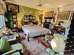 On The House - Bed and Breakfast