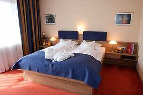 Hotel Lenauhof